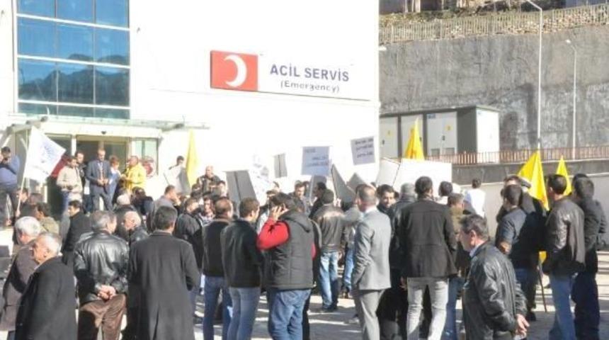 &Ccedil;ukurca'da 'doktor Yok' Protestosu