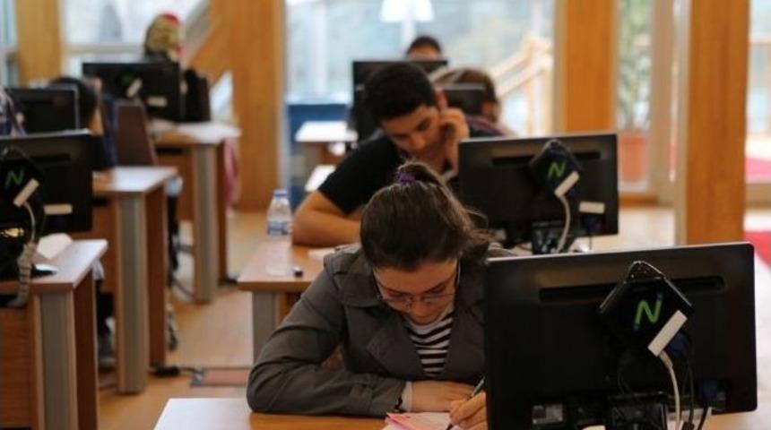 Esenler&rsquo;de &Ouml;d&uuml;n&ccedil; E - Kitap Uygulaması