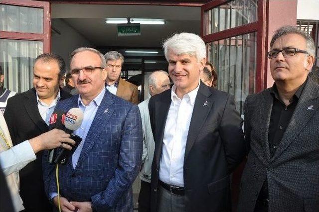 İneg&ouml;lspor Ka&ccedil;ırdığı İki Puana &Uuml;z&uuml;l&uuml;yor 2