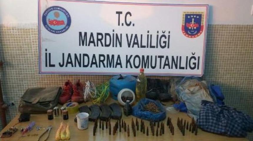 &Ouml;merli'de Pkk'ya Ait El Bombası Ve M&uuml;himmat Bulundu
