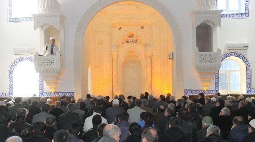 Camiye 500 Bin Liralık Restorasyon