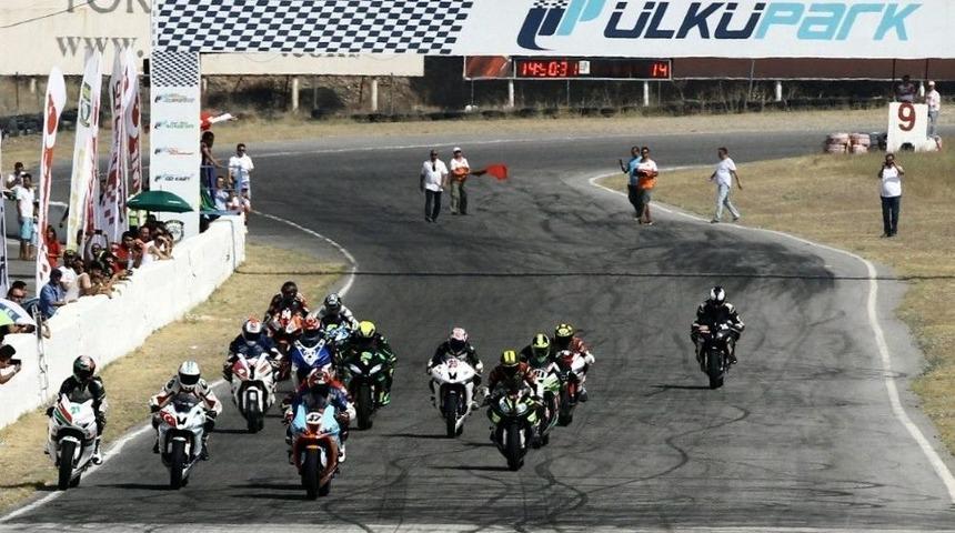 &Uuml;lk&uuml; Park&rsquo;ta Yarış Heyecanı