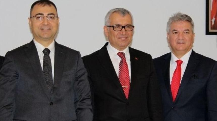 Sağlık Turizmi İ&ccedil;in Re&ccedil;eteyi Etik Başkanı İşler Sundu