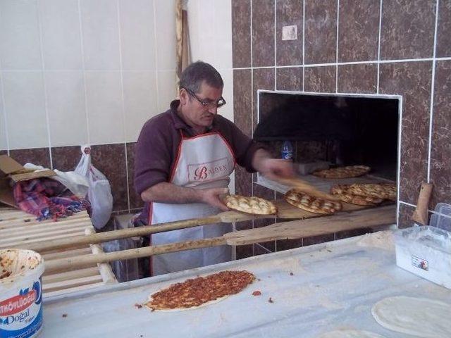 Kuluncak Belediye Ekmek Fırını Açıldı