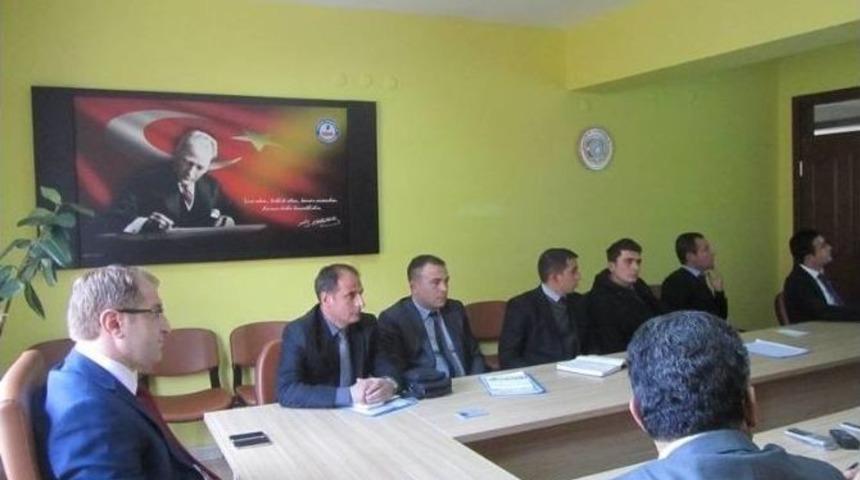 Kuluncak Aralık Ayı Okul M&uuml;d&uuml;rleri Toplantısı Yapıldı