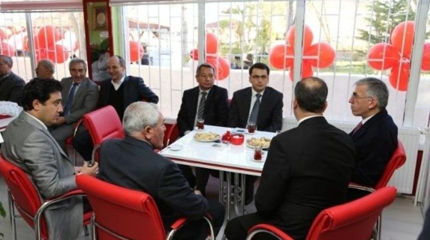 Eşmekaya&rsquo;da &ldquo;emekli Ve Konuk Evi&rdquo; A&ccedil;ıldı