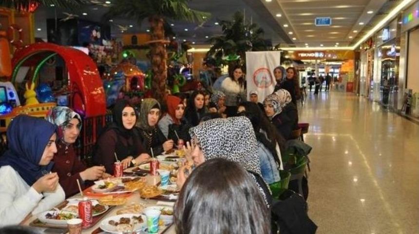 H&uuml;nerli Eller Kadın Derneği Ninova Park&rsquo;ta