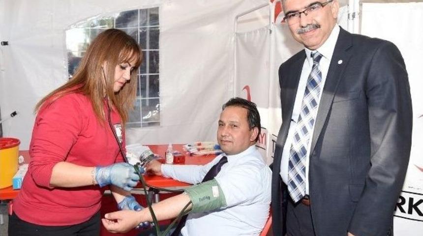 T&uuml;rk Kızılayı&rsquo;na Bağış Seferberliği