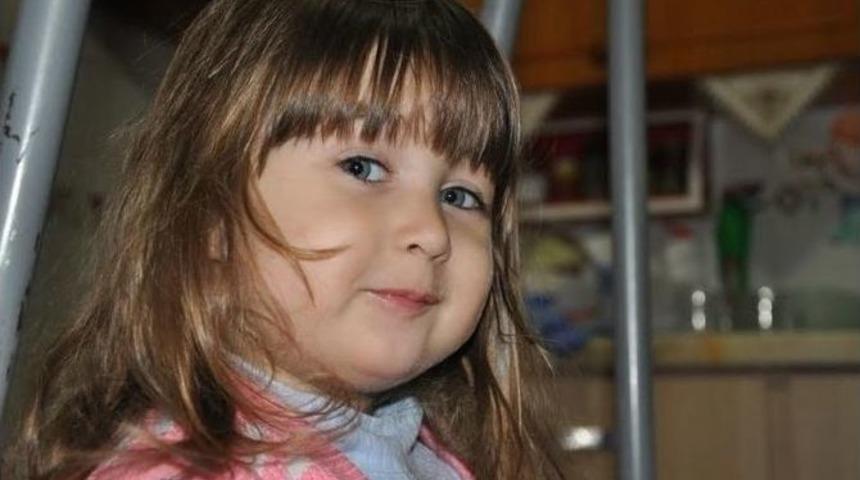 Minik Yaren&rsquo;den &ldquo;atat&uuml;rk&rdquo; Şiiri