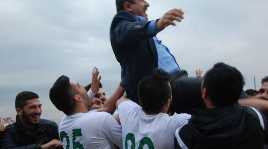 Darıca Gen&ccedil;lerbirliğinde Liderlik Sevinci