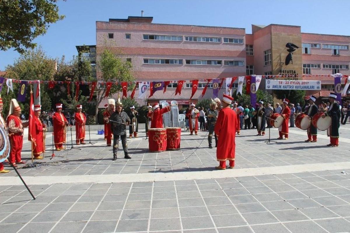 &Ccedil;anakkale&rsquo;de Ahilik Haftası Kutlandı