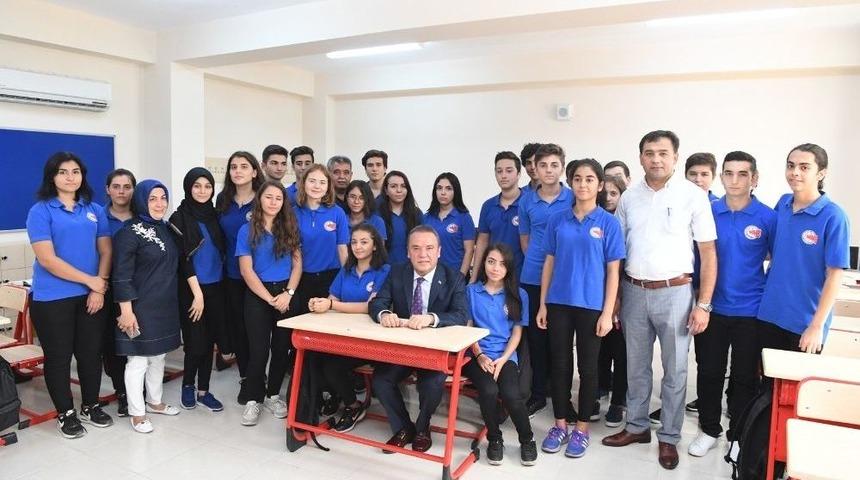 Başkan B&ouml;cek: &ldquo;hayallerinizin Peşinden Gidin&rdquo;