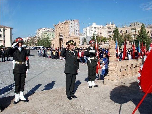 Midyat’ta Atatürk Törenlerle Anıldı