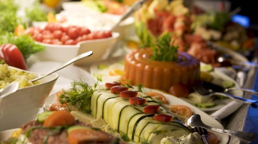 Bayram Sofraları Kuruldu! Kimler Neler Paylaştı?