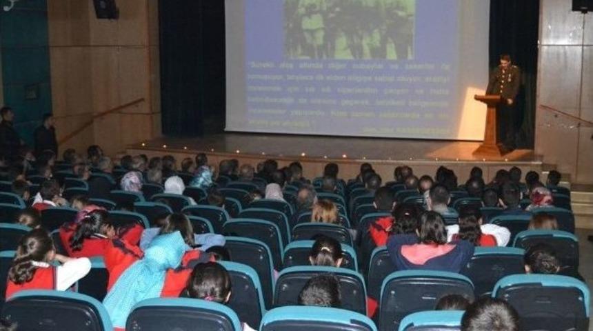 Tatvan&rsquo;da Atat&uuml;rk&rsquo;&uuml; Anma Programı
