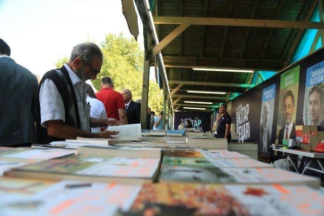 Serdivan ’kitap Fuarı’ Açıldı 1
