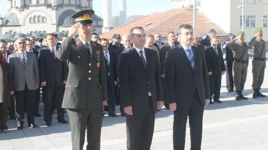 Atat&uuml;rk &Ouml;l&uuml;m&uuml;n&uuml;n 76. Yılında Akdağmadeni&rsquo;nde T&ouml;renle Anıldı