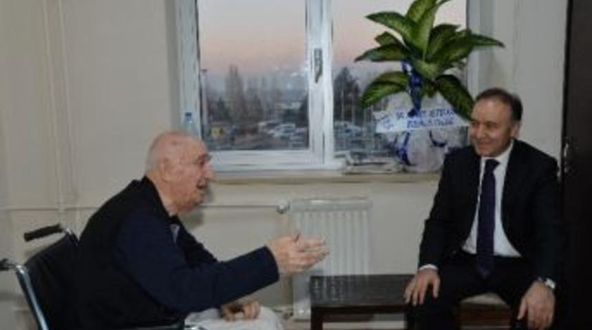 Vali Altıparmak&rsquo;tan Turgutcan&rsquo;a Ge&ccedil;miş Olsun Ziyareti