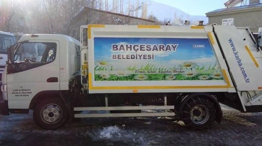 Bah&ccedil;esaray Belediyesi&rsquo;ne Yeni &Ccedil;&ouml;p Kamyonu