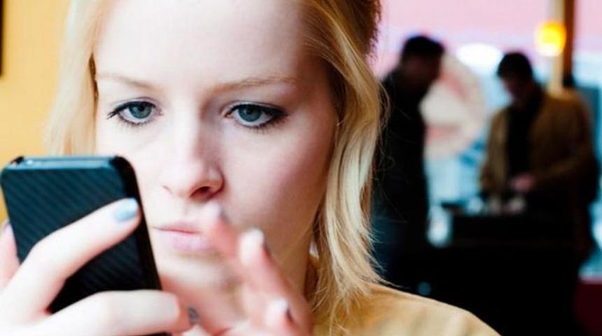 İngiltere Başbakanı David Cameron: Whatsapp yasaklansın