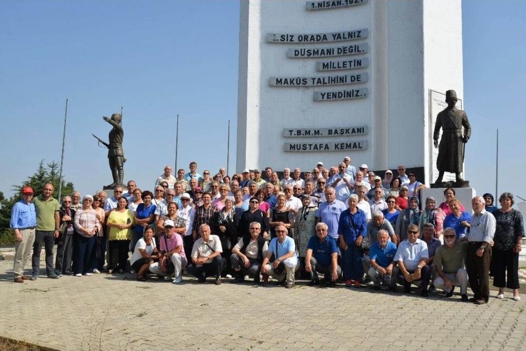 Boz&uuml;y&uuml;k Ziyaret&ccedil;ilerini Ağırlamaya Devam Ediyor