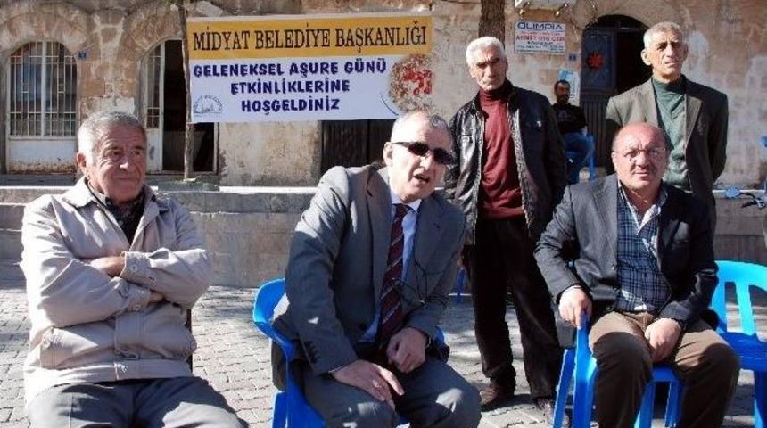 Midyat Belediye&rsquo;si&rsquo;nden Vatandaşlara Aşure