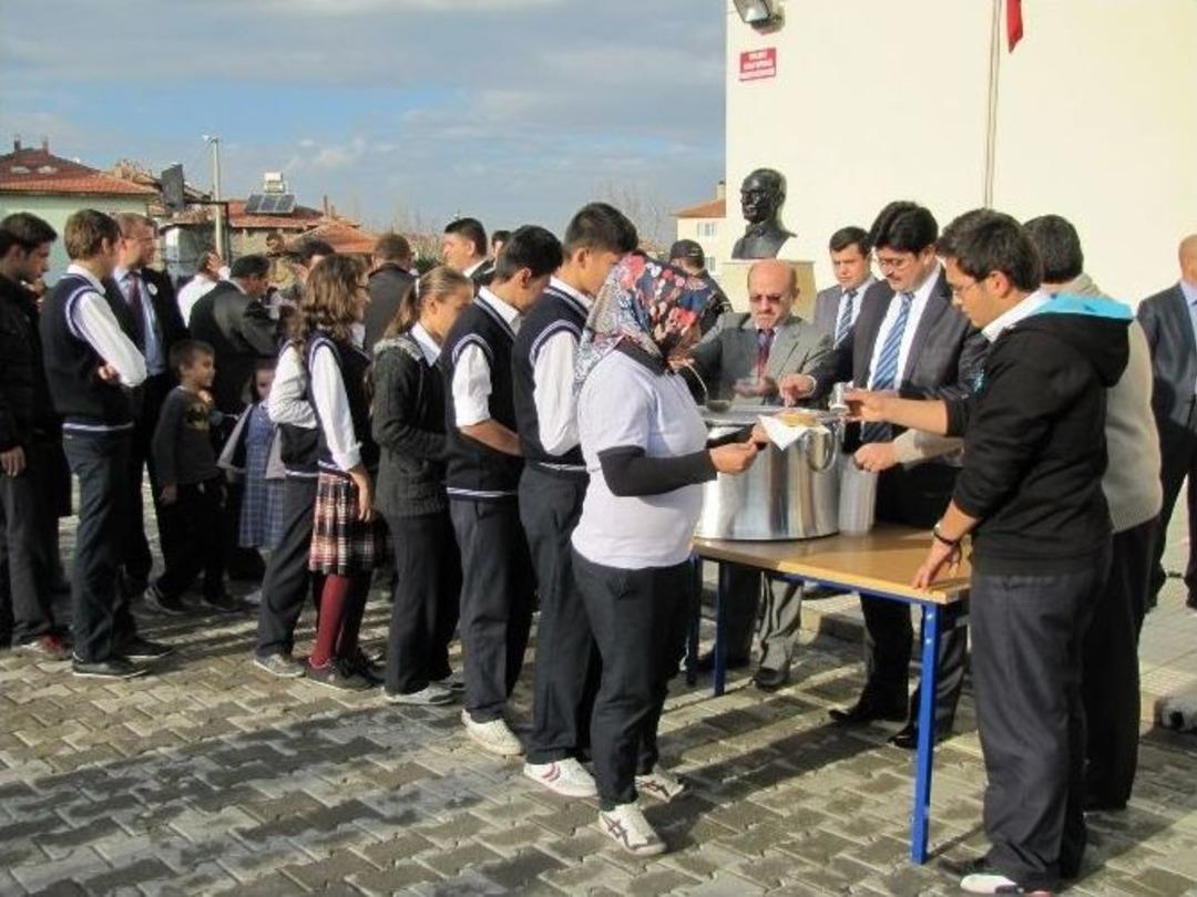 Anadolu Lisesi&rsquo;nde Aşure Etkinliği