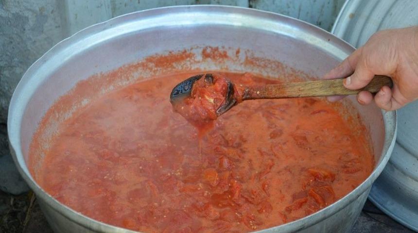 Ev Hanımlarının Kış Hazırlıkları Başladı