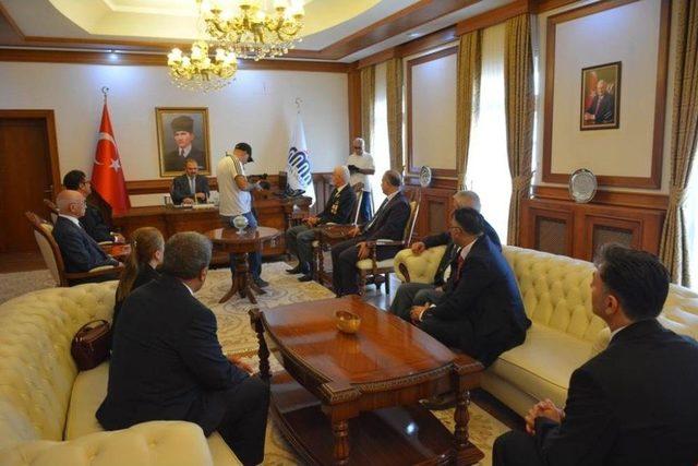 Malatya Valisi Ali Kaban: 1