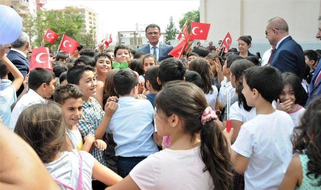 Kayapınar’da Tüm Okullara ‘z Kütüphanesi’ Yapılacak