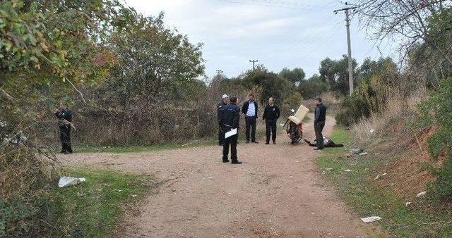 Motosikletten Düşen Şahıs Ölü Bulundu