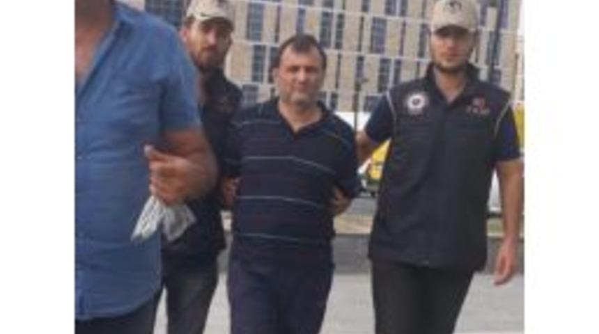 Fet&ouml;&rsquo;den Aranan &Ouml;ğretmen Sahte Kimlikle Yakalandı