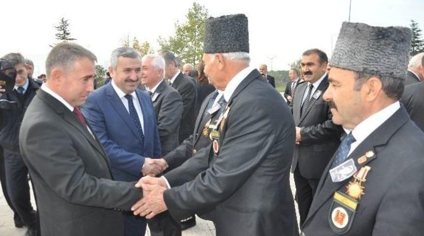 Atat&uuml;rk K&ouml;rfez İl&ccedil;esinde Anıldı