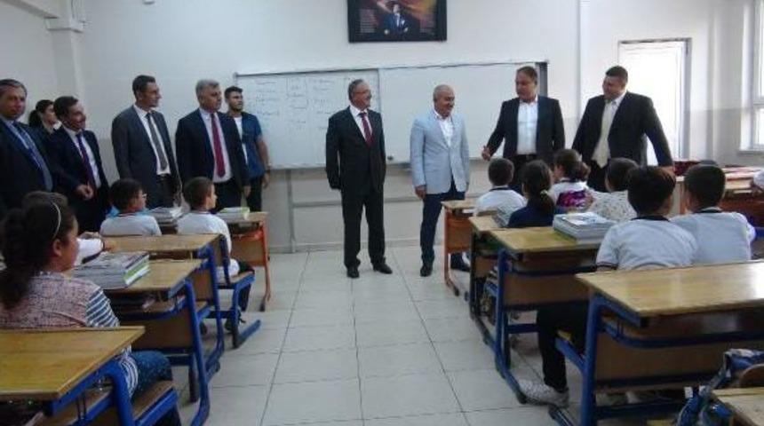 Kilis'te 19 Bini Suriyeli, 52 Bin 151 &Ouml;ğrenci Ders Başı Yaptı