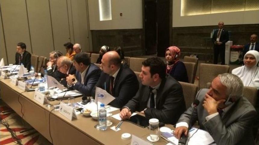 B&uuml;y&uuml;kşehir, &lsquo;akıllı Şehirler Ve İnovasyon Zirvesi&rsquo; Toplantısında