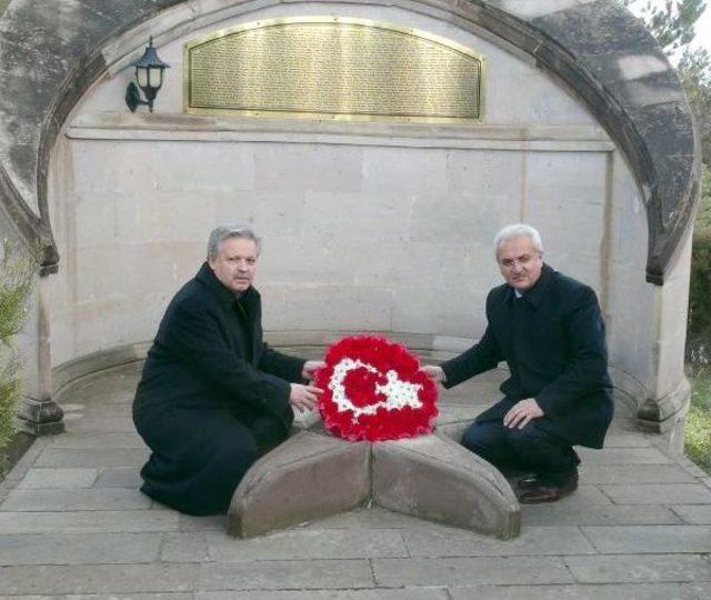 Erzincan’Da 75 Yıl Önce Depremde Ölenler Anıldı