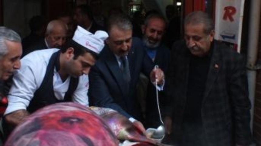 Lokantacılar Odası Aşure İkramında Bulundu