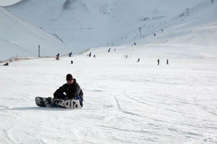 Palandöken’de Yediden Yetmişe Kayak Keyfi G2