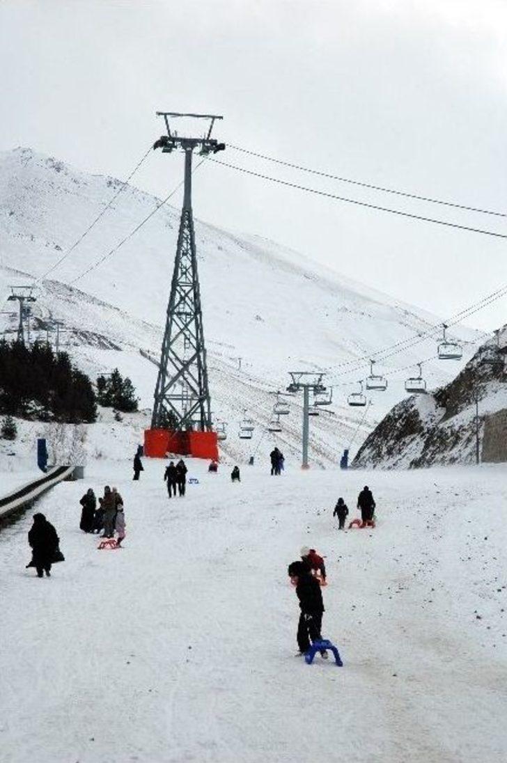 Palandöken’de Yediden Yetmişe Kayak Keyfi G4