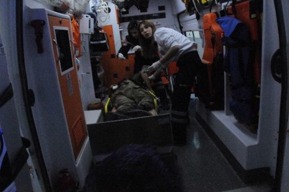 Uzman &Ccedil;avuş T&uuml;fekle İntihara Teşebb&uuml;s Etti