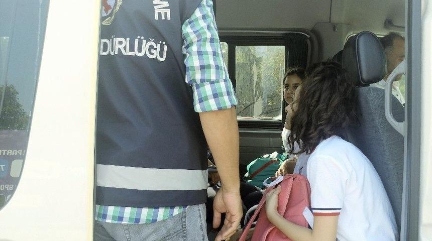 Polis Ekipleri Okul Servislerinde Uygulama Yaptı