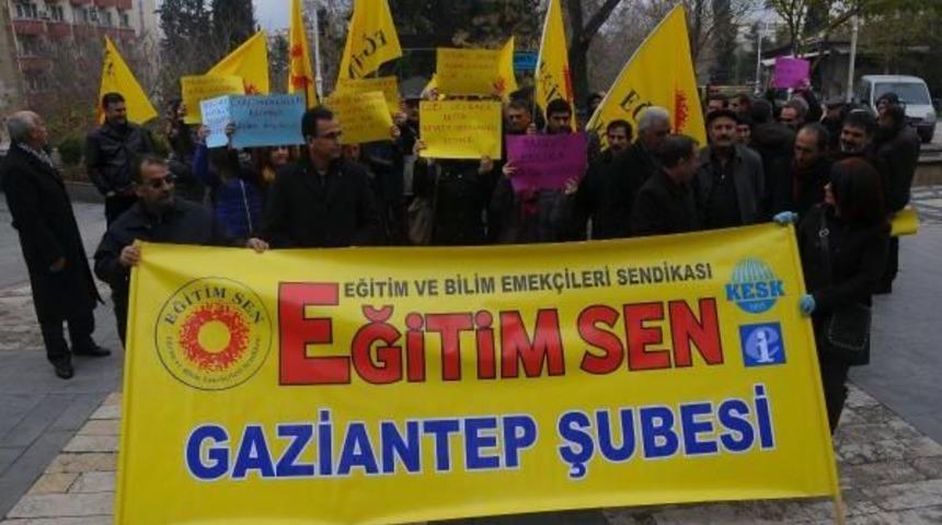 &Ouml;ğretmenlerden Kapalı Lokal Eylemi