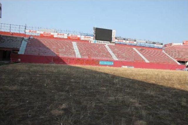 Trabzonspor&rsquo;Un Eski Stadı Avni Aker Yıkılıyor 2