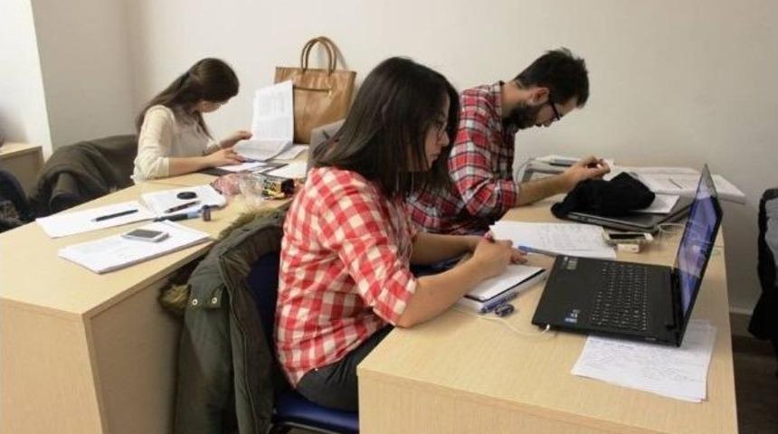 Vize Sınavları &Ouml;ncesi K&uuml;t&uuml;phaneler Doldu