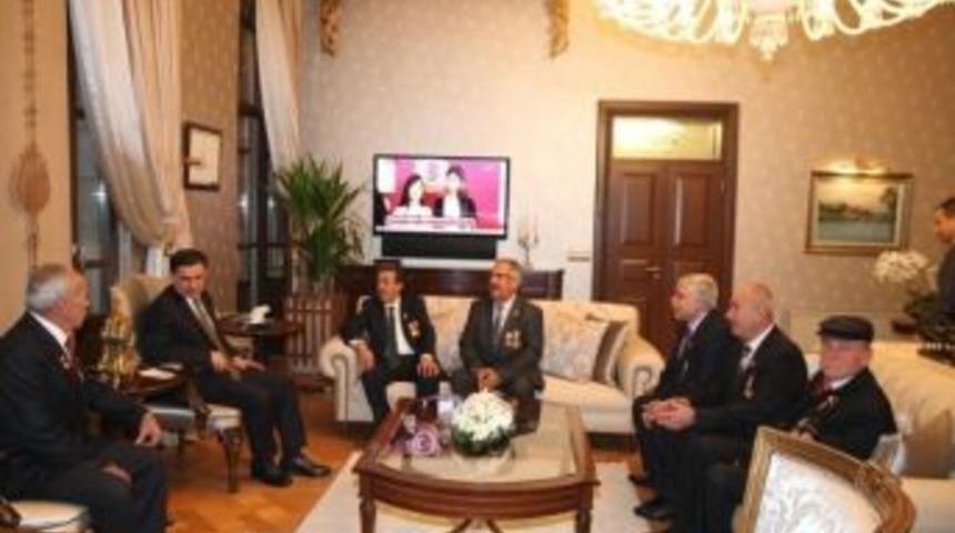 Vali Topaca, Hatay Kıbrıs Ve Kore Gazileri Derneği&rsquo;ni Kabul Etti