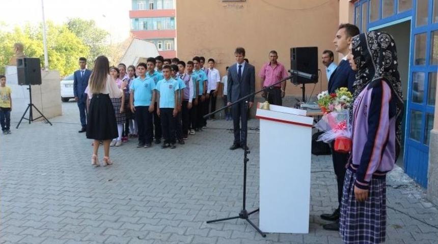Tuzluca&rsquo;da İlk&ouml;ğretim Haftası Kutlandı