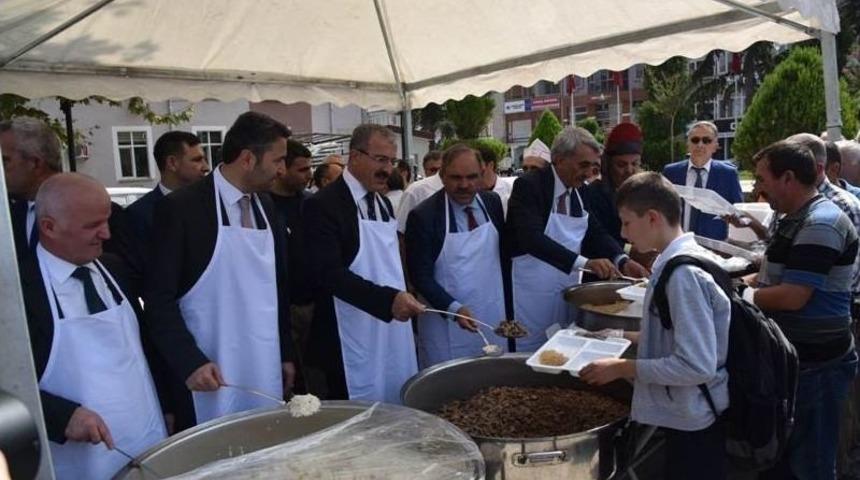 Tokat&rsquo;ta 5 Bin Kişiye Ahi Pilavı İkramı