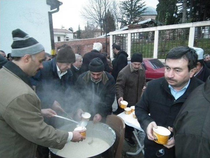 Akif, Sabah Namazında Yâd Edildi G5