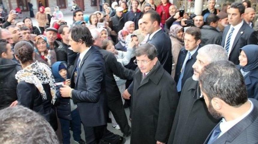 Davutoğlu Ve Meşal Mevlana M&uuml;zesini Ziyaret Etti