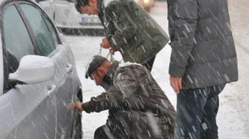 Uludağ'a G&uuml;n&uuml;birlik Tatilci Akını